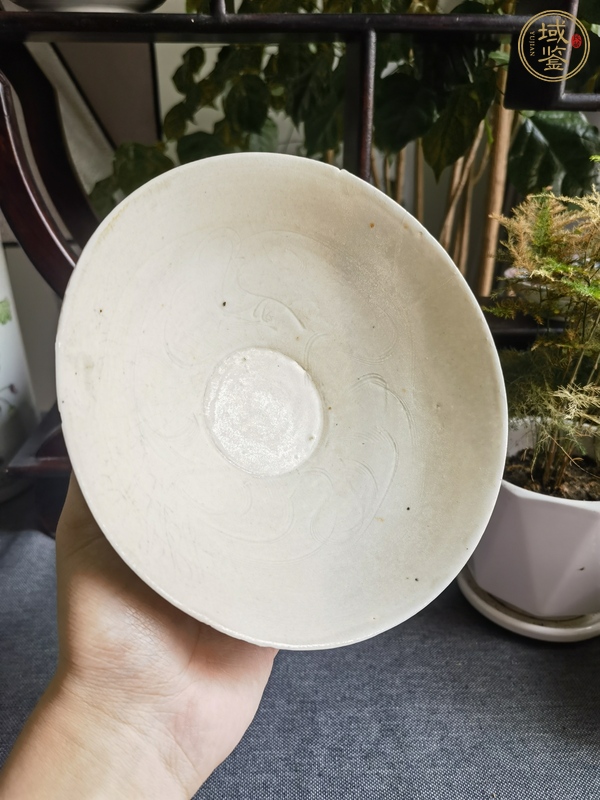 古玩陶瓷青白釉刻花斗笠碗真品鑒賞圖