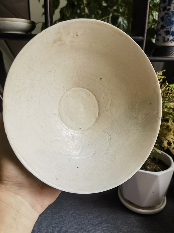 古玩陶瓷南宋青白釉刻花魚紋斗笠碗拍賣，當前價格119元