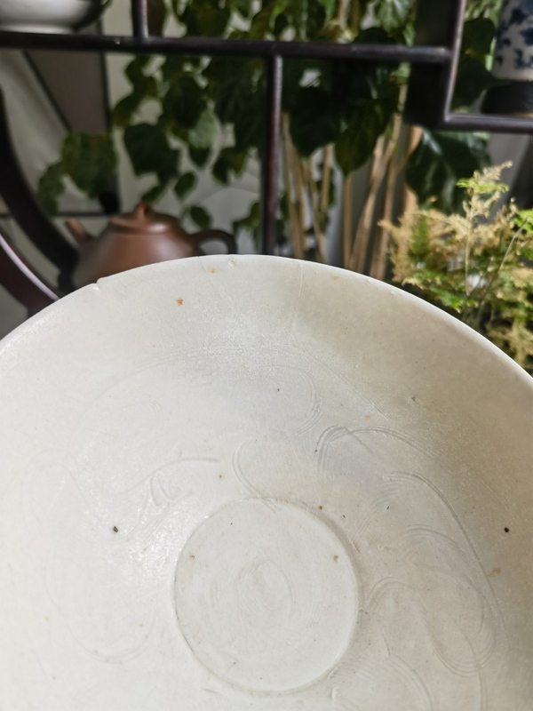 古玩陶瓷南宋青白釉刻花魚紋斗笠碗拍賣，當前價格119元