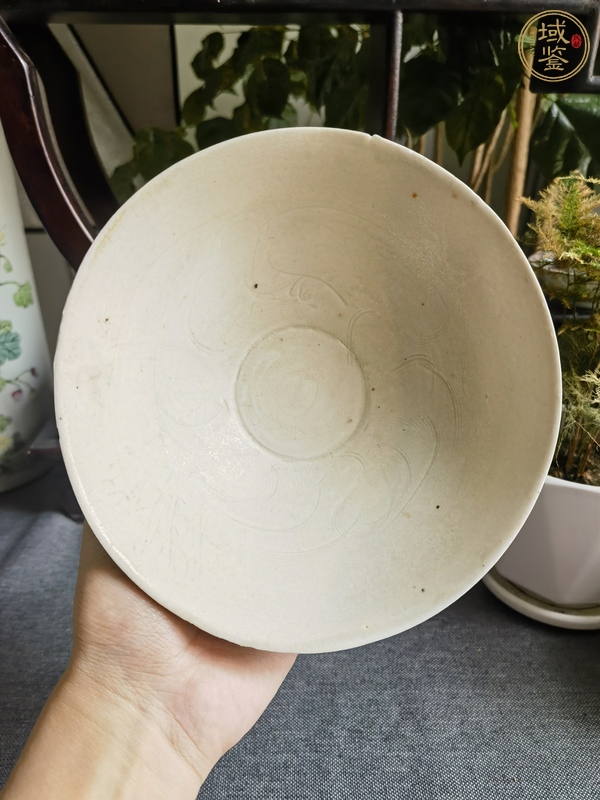 古玩陶瓷青白釉刻花斗笠碗真品鑒賞圖