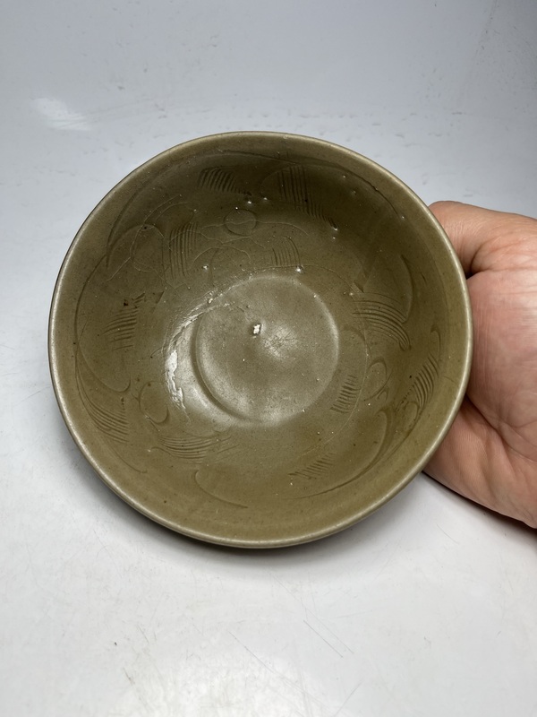 古玩轉賣（宋代）青釉刻花茶碗（有不錯的收藏價）拍賣，當前價格1100元