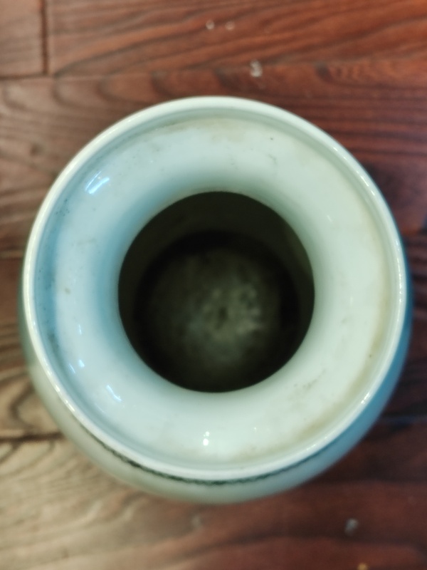 古玩陶瓷文革油畫(huà)彩人物盤(pán)口瓶拍賣(mài)，當(dāng)前價(jià)格15000元