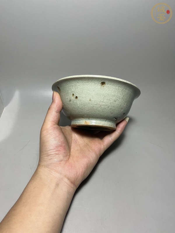 古玩陶瓷青釉折沿碗真品鑒賞圖