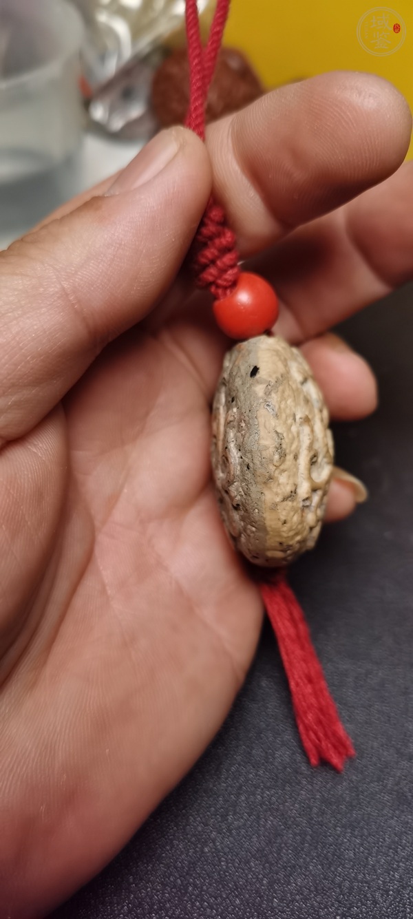 古玩玉器地方玉雕掛墜真品鑒賞圖