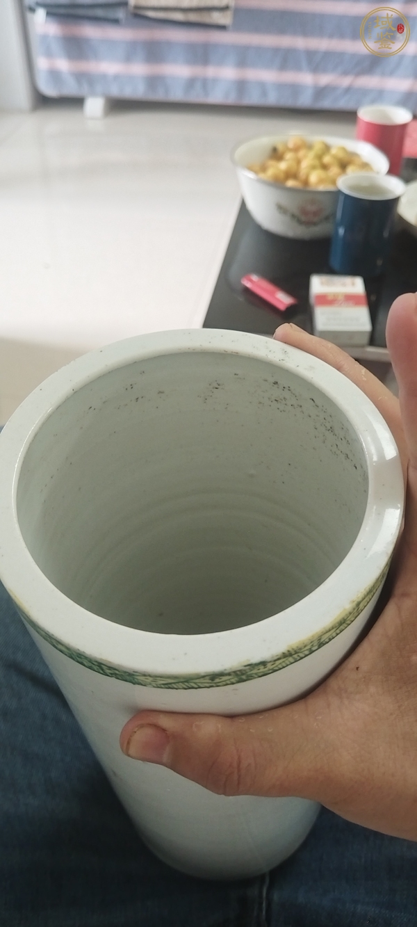 古玩陶瓷油粉彩花鳥紋帽筒真品鑒賞圖