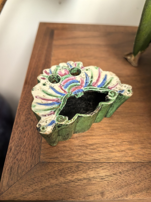 古玩陶瓷晚清粉彩蝴蝶型筆插拍賣，當(dāng)前價(jià)格1500元