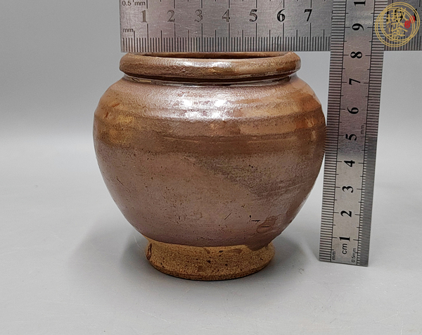 古玩陶瓷金元時期紅釉罐真品鑒賞圖