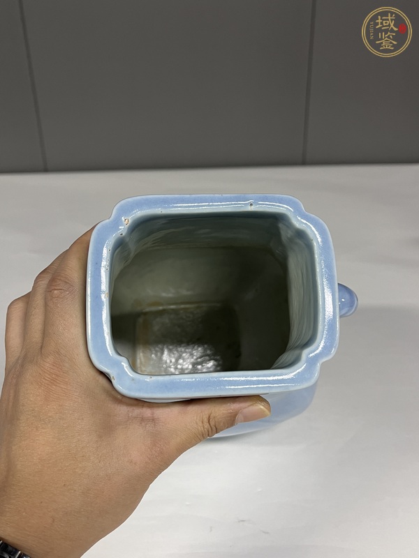 古玩陶瓷天藍釉象耳瓶真品鑒賞圖