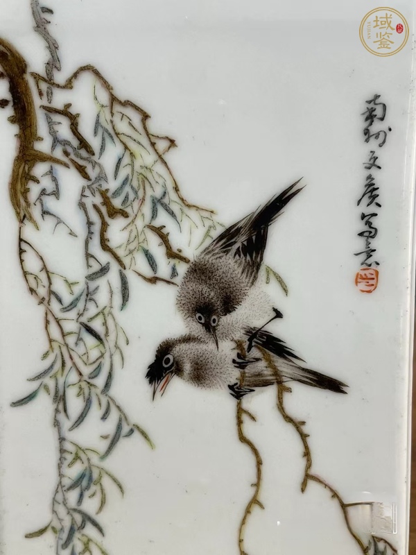 古玩鄒文侯款淺絳彩花鳥(niǎo)紋四方筆筒真品鑒賞圖