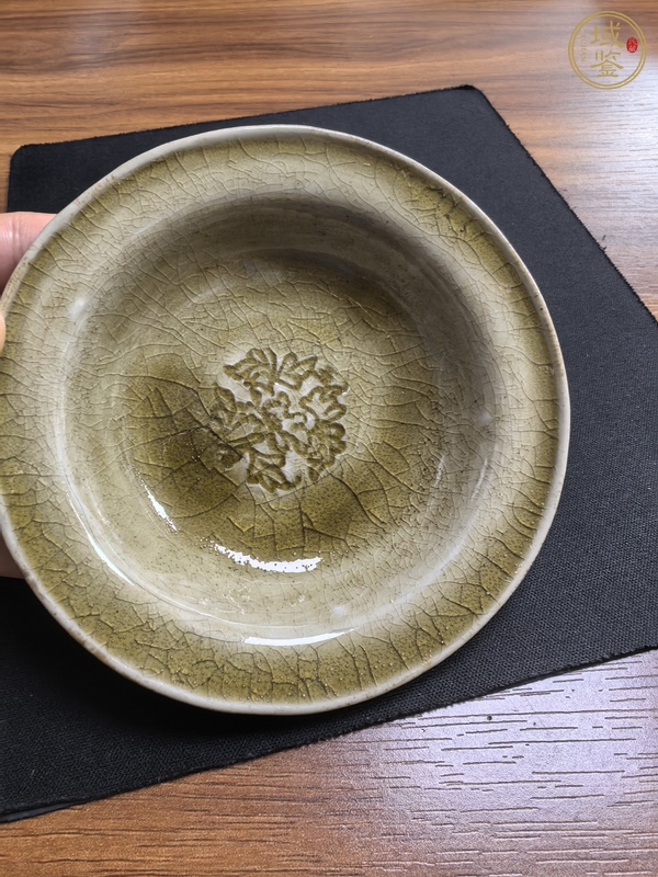古玩陶瓷青瓷盤真品鑒賞圖