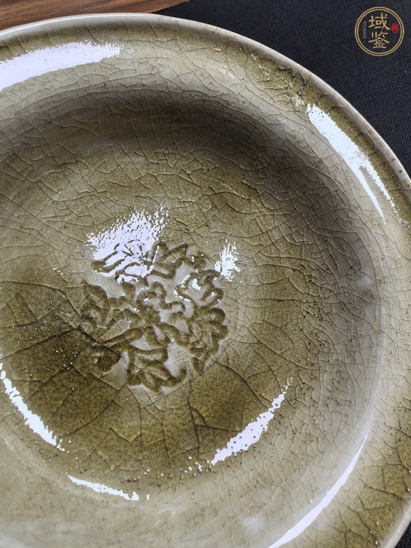 古玩陶瓷青瓷盤真品鑒賞圖