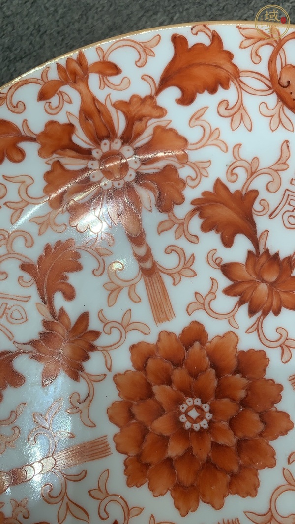 古玩陶瓷花卉壽紋盤真品鑒賞圖