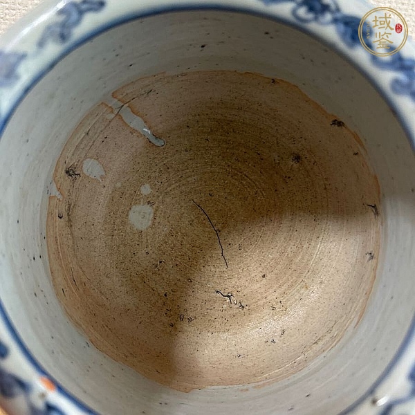 古玩陶瓷明晚期 青花云鶴八卦紋三足爐真品鑒賞圖