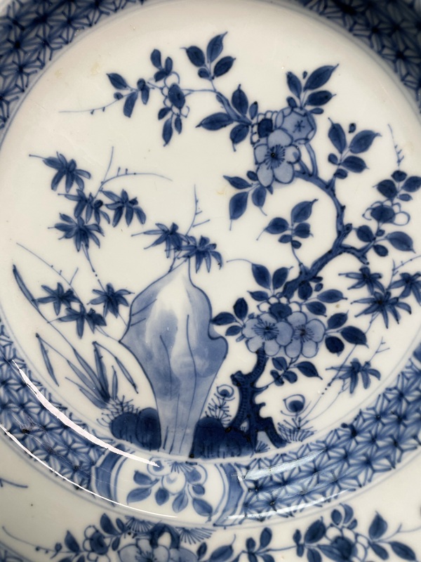 古玩陶瓷清康熙·青花竹石花卉折沿盤拍賣，當(dāng)前價(jià)格880元