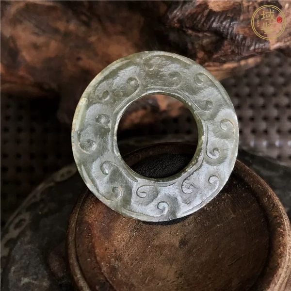 古玩玉器和田玉雕“卷云紋璧”真品鑒賞圖