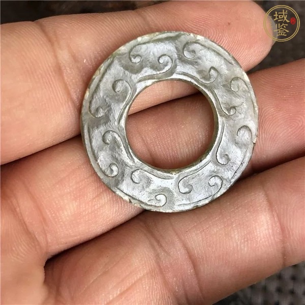古玩玉器和田玉雕“卷云紋璧”真品鑒賞圖