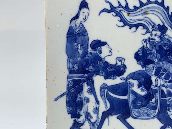 古玩陶瓷清晚期·青花鐘馗嫁妹紋瓷板拍賣，當(dāng)前價(jià)格414元