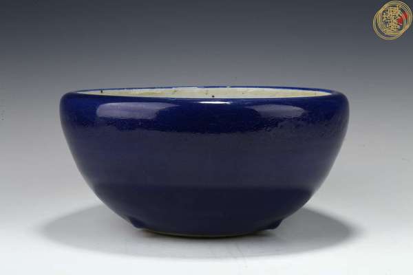 古玩陶瓷霽藍釉香爐真品鑒賞圖