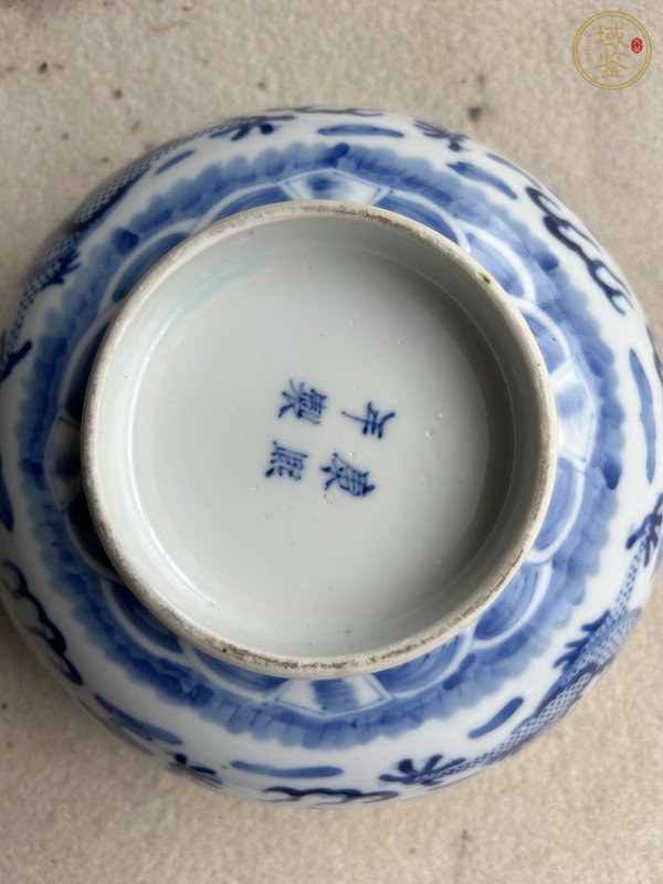 古玩陶瓷龍紋青花碗真品鑒賞圖