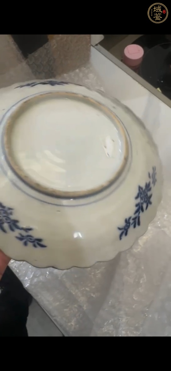 古玩陶瓷日本明治青花彩繪花卉紋盤真品鑒賞圖