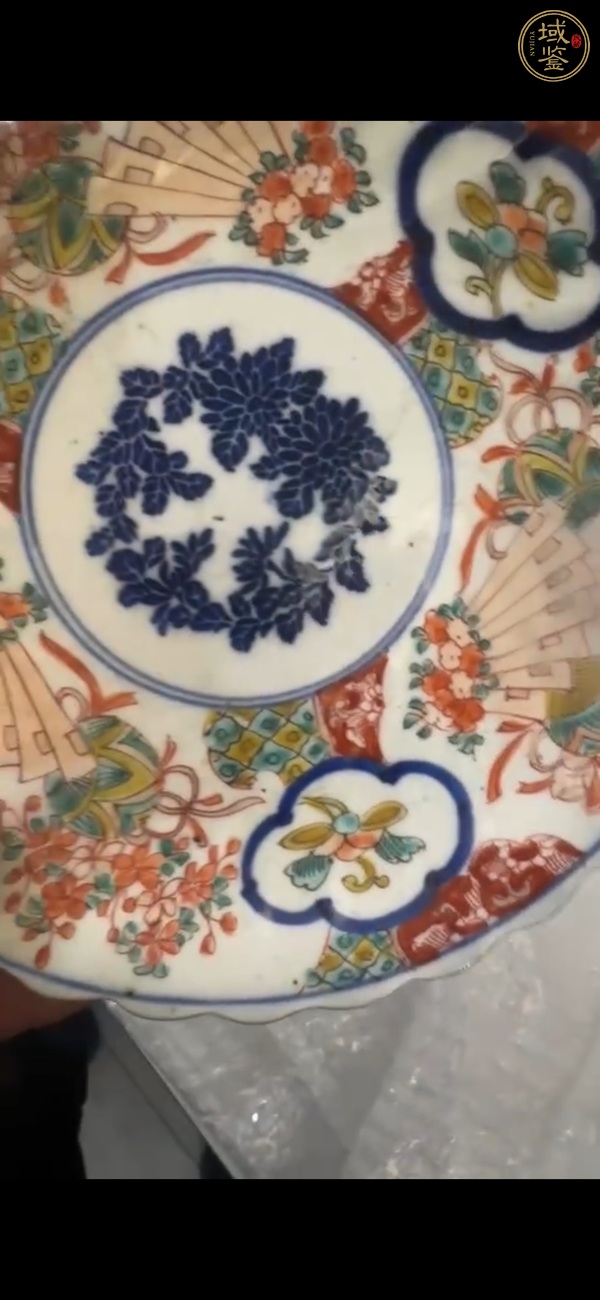 古玩陶瓷日本明治青花彩繪花卉紋盤真品鑒賞圖