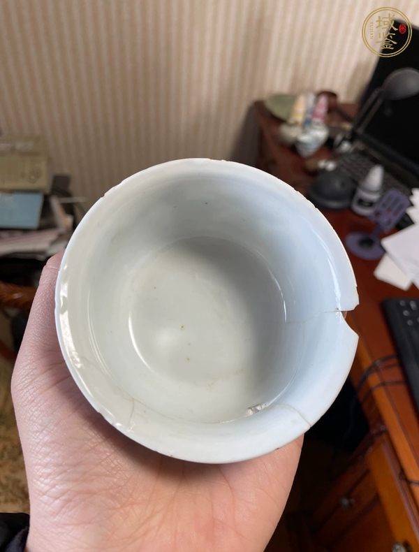 古玩陶瓷萊菔紋玉環(huán)底青花杯真品鑒賞圖