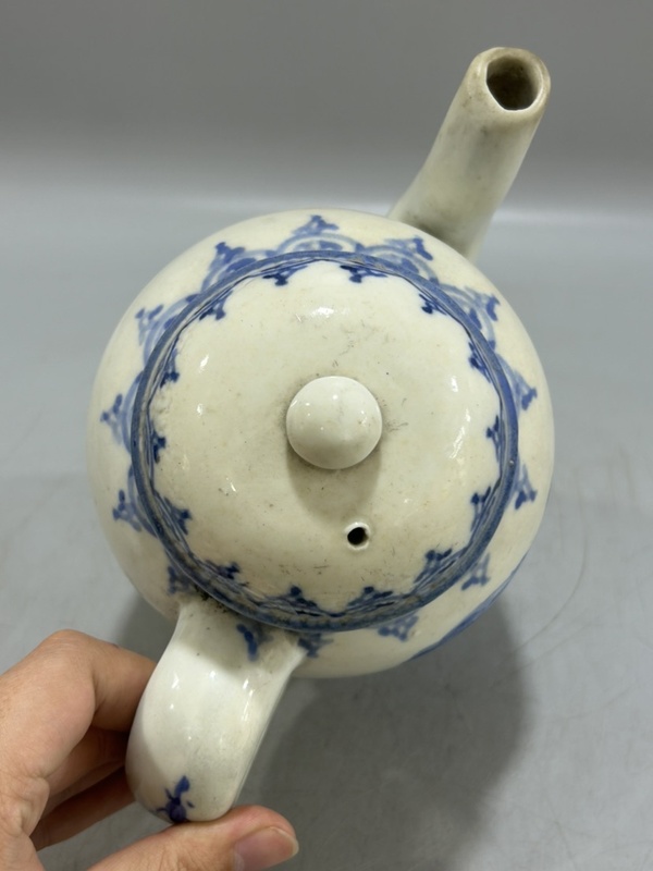 古玩陶瓷民國(guó)青花茶壺拍賣(mài)，當(dāng)前價(jià)格1000元