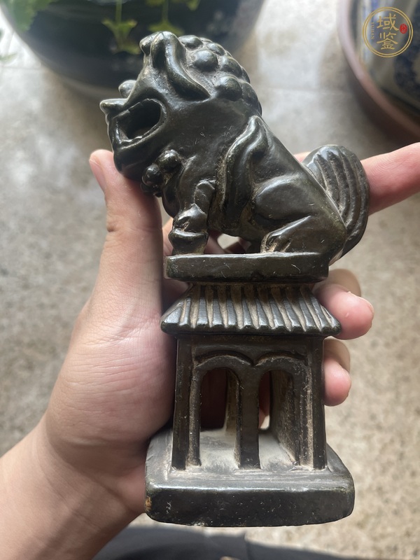 古玩玉器石雕“獅子”擺件真品鑒賞圖