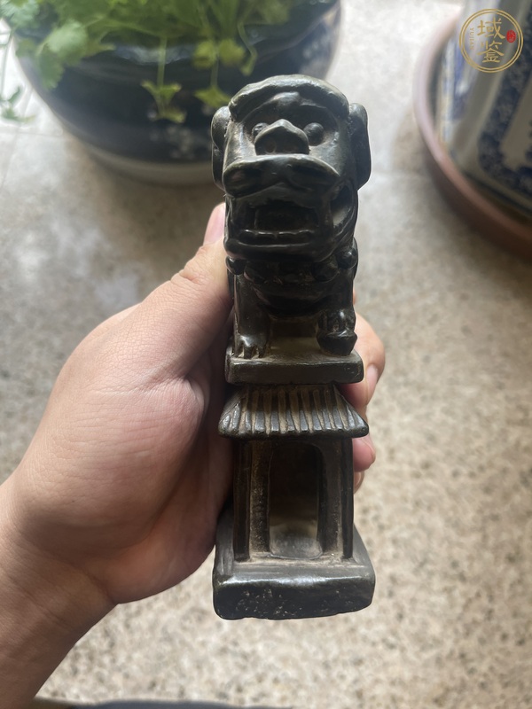 古玩玉器石雕“獅子”擺件真品鑒賞圖
