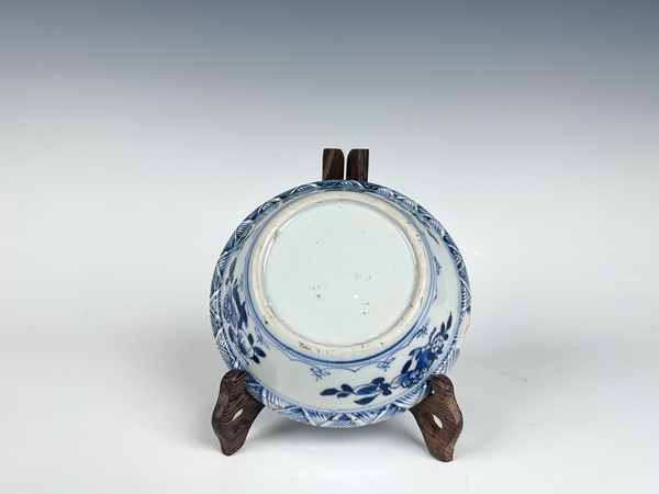 古玩陶瓷清康熙 · 洞石花卉洗拍賣，當(dāng)前價(jià)格158元