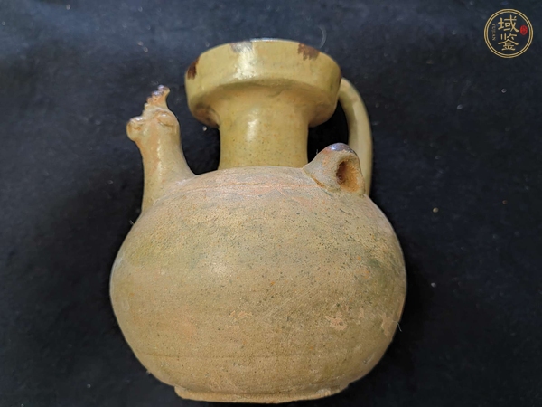 古玩越窯青瓷褐彩雞首壺，疑似大修真品鑒賞圖