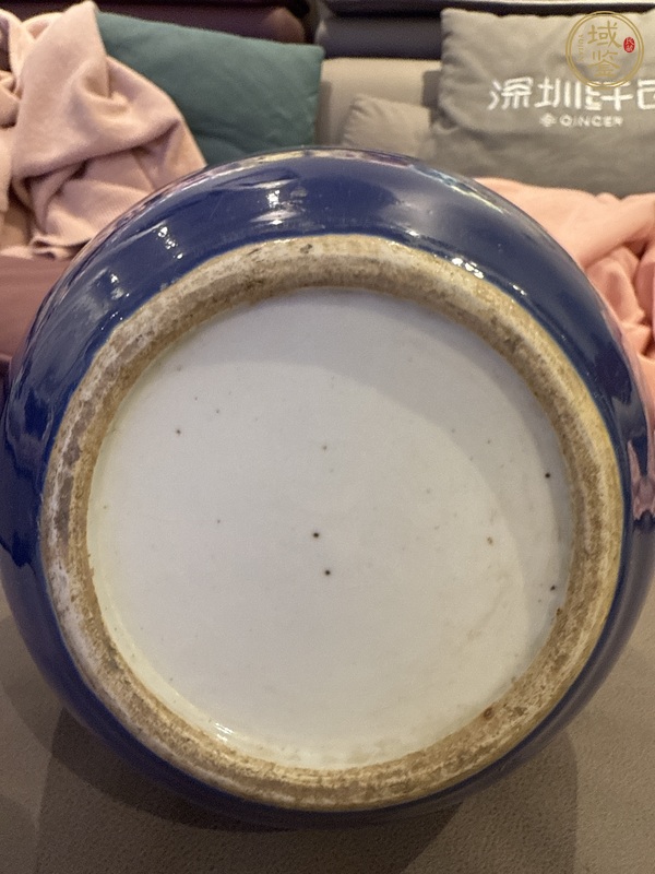 古玩陶瓷霽藍(lán)釉天球瓶真品鑒賞圖