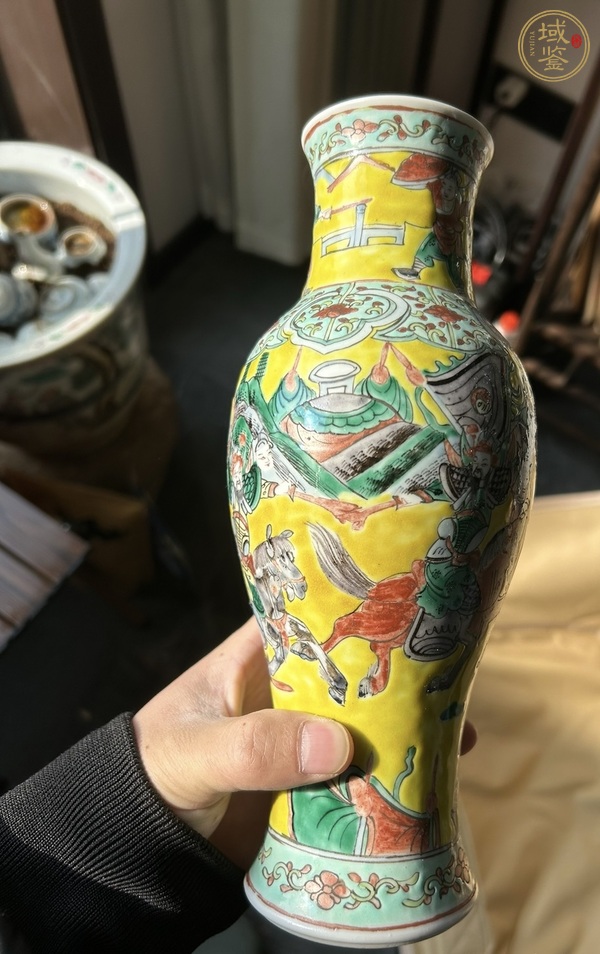 古玩五彩刀馬人觀音瓶真品鑒賞圖