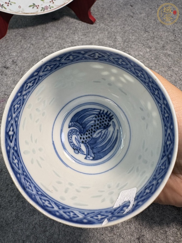古玩陶瓷光緒青花玲瓏瓷杯真品鑒賞圖