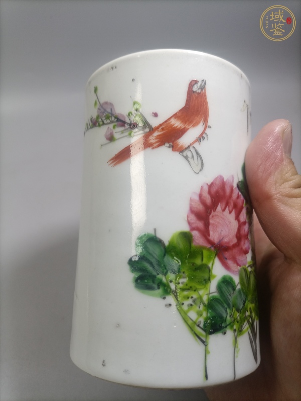 古玩陶瓷淺絳彩花鳥紋文房筆筒真品鑒賞圖