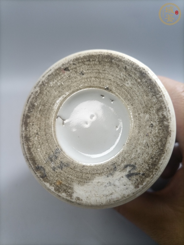 古玩陶瓷淺絳彩花鳥紋文房筆筒真品鑒賞圖