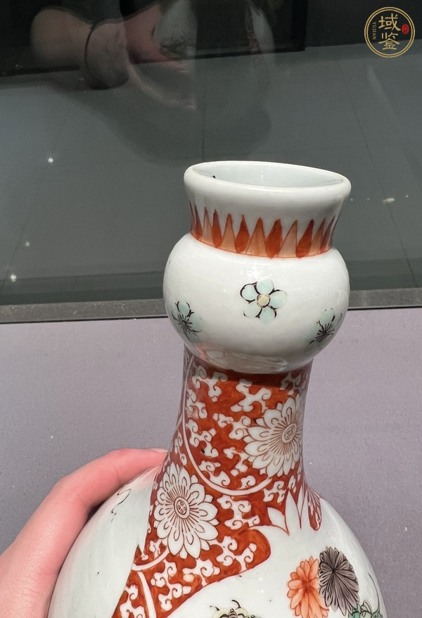 古玩陶瓷洞石花卉紋蒜頭瓶真品鑒賞圖