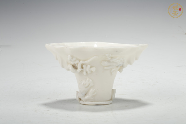 古玩清·白釉貼塑龍虎杯 真品鑒賞圖
