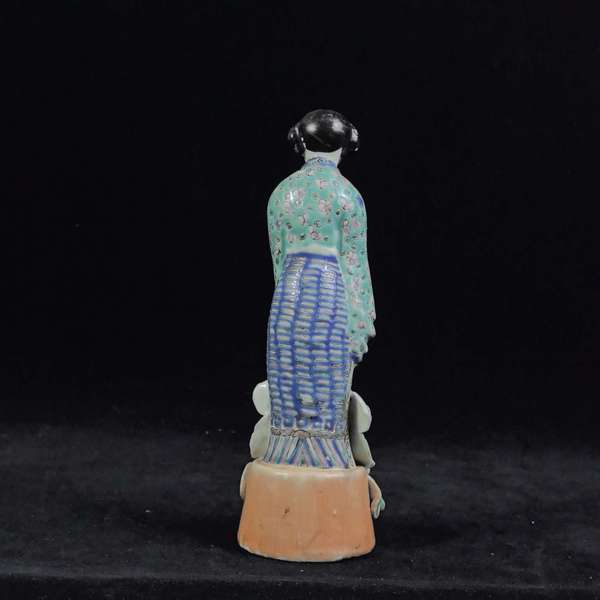古玩陶瓷粉彩人物造像拍賣，當(dāng)前價(jià)格1600元