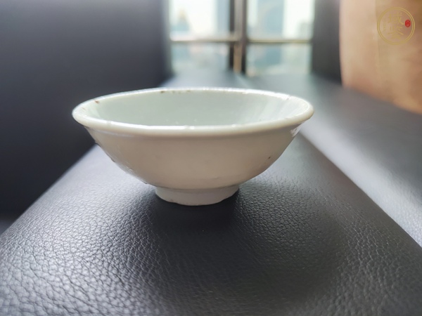 古玩陶瓷青白釉碗真品鑒賞圖