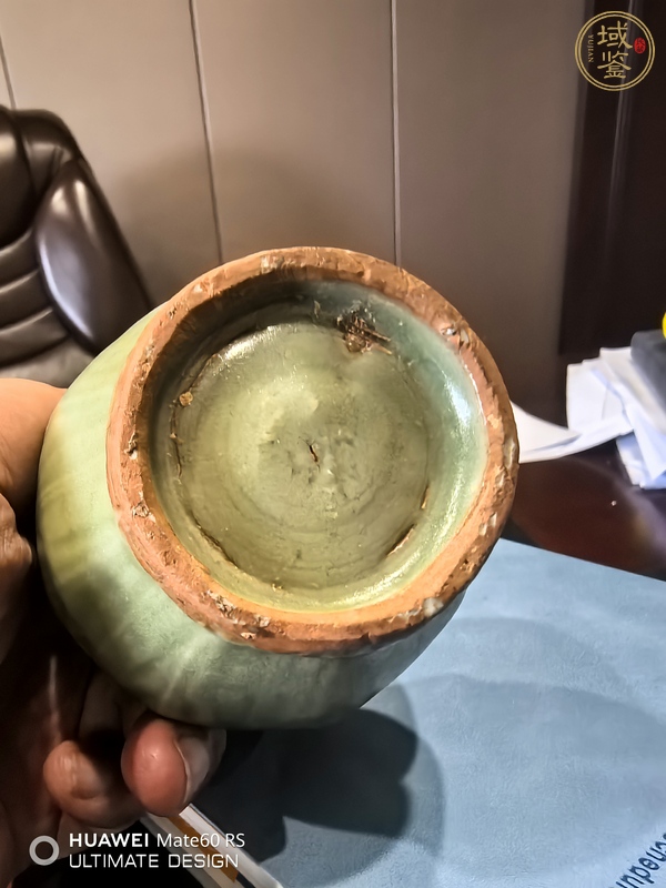 古玩陶瓷龍泉青瓷刻花八棱罐真品鑒賞圖
