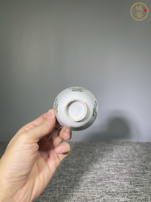古玩陶瓷粉彩四君子圖仰鐘杯真品鑒賞圖