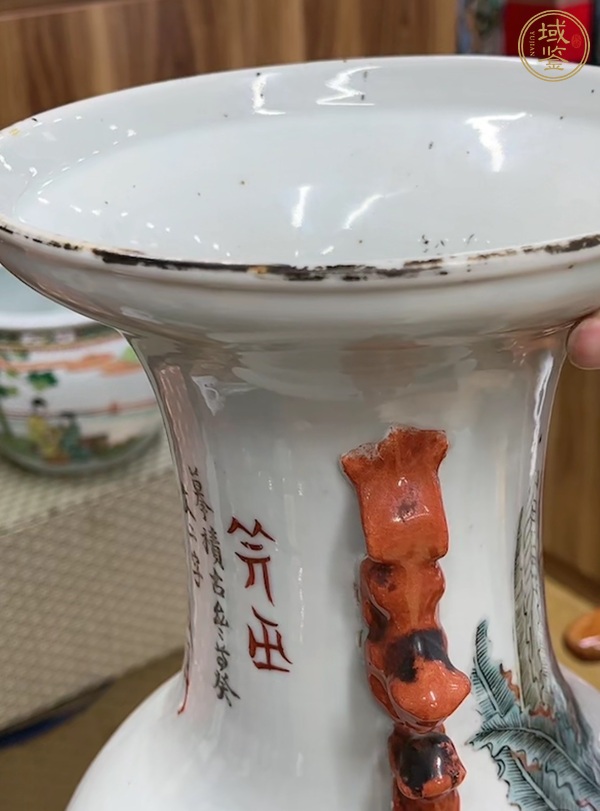 古玩陶瓷淺絳彩人物紋大瓶真品鑒賞圖
