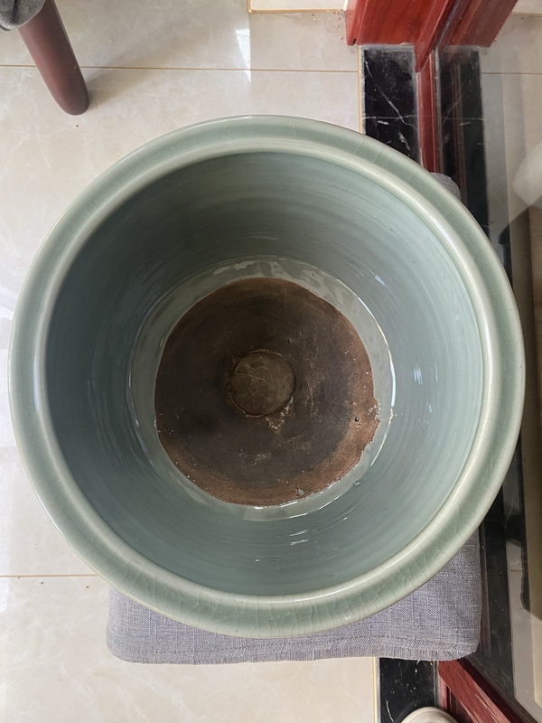古玩陶瓷明早期龍泉窯青柚三足香爐拍賣，當(dāng)前價格26000元