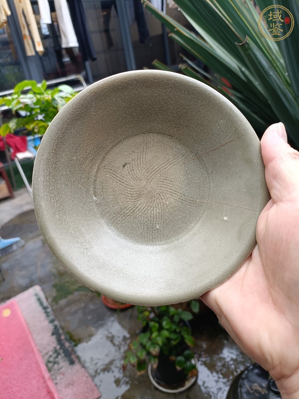 古玩陶瓷龍泉青瓷刻花洗真品鑒賞圖