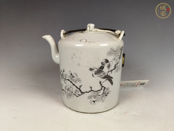 古玩陶瓷民國刻瓷墨彩花卉鳥紋茶壺真品鑒賞圖