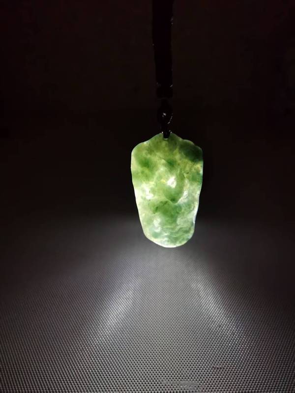 古玩玉器天然翡翠雕“龍牌”拍賣，當前價格298元