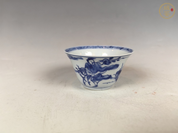 古玩陶瓷清康熙東方朔偷桃人物故事紋青花主人杯真品鑒賞圖
