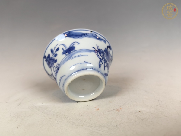 古玩陶瓷清康熙東方朔偷桃人物故事紋青花主人杯真品鑒賞圖