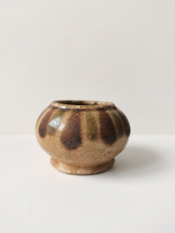 古玩轉賣長沙窯三彩水盂拍賣,當前價格199元